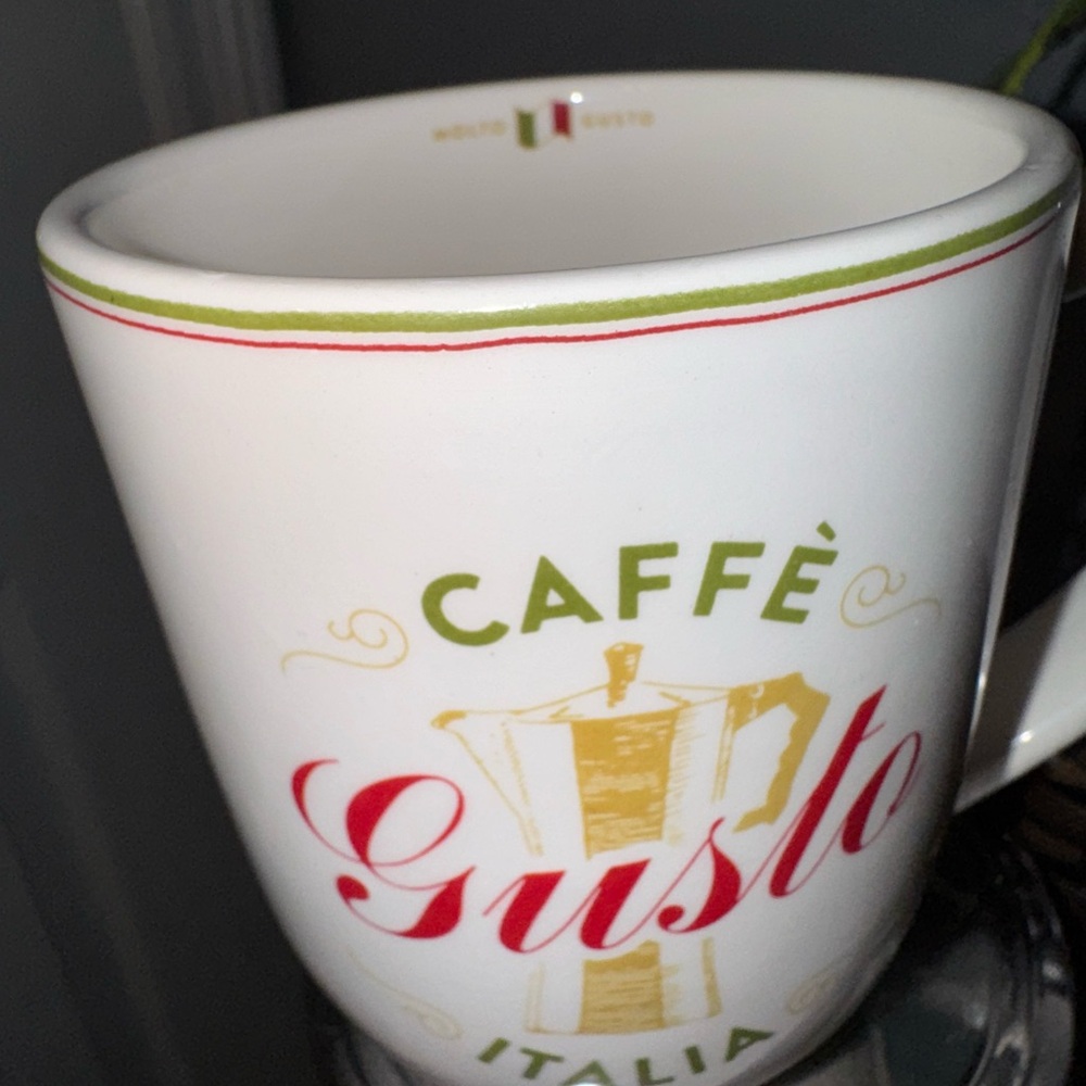 Fantastic cup italian style gusto caffe